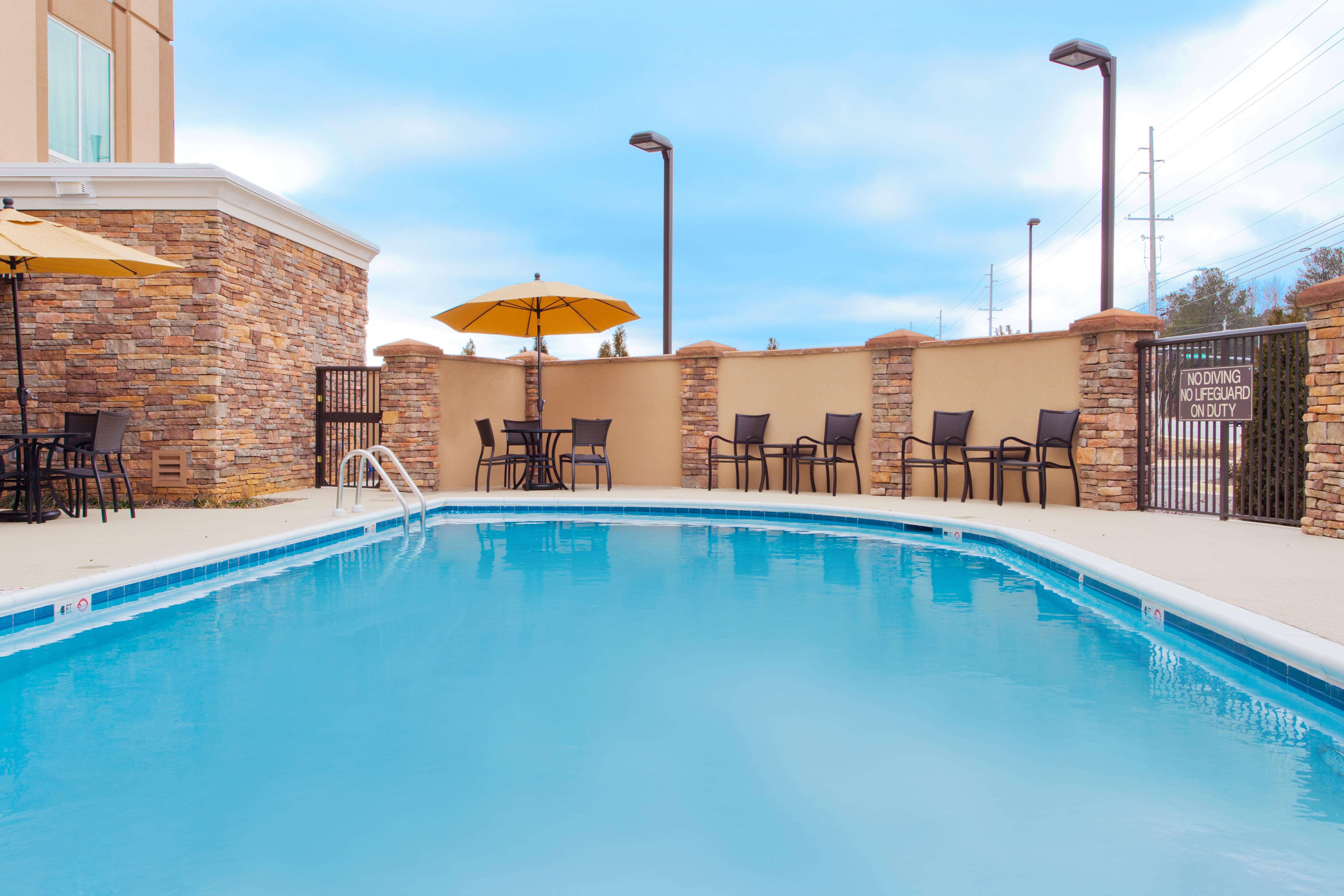 Holiday Inn Express Hotel & Suites Huntsville West - Research Park By Ihg Exterior foto
